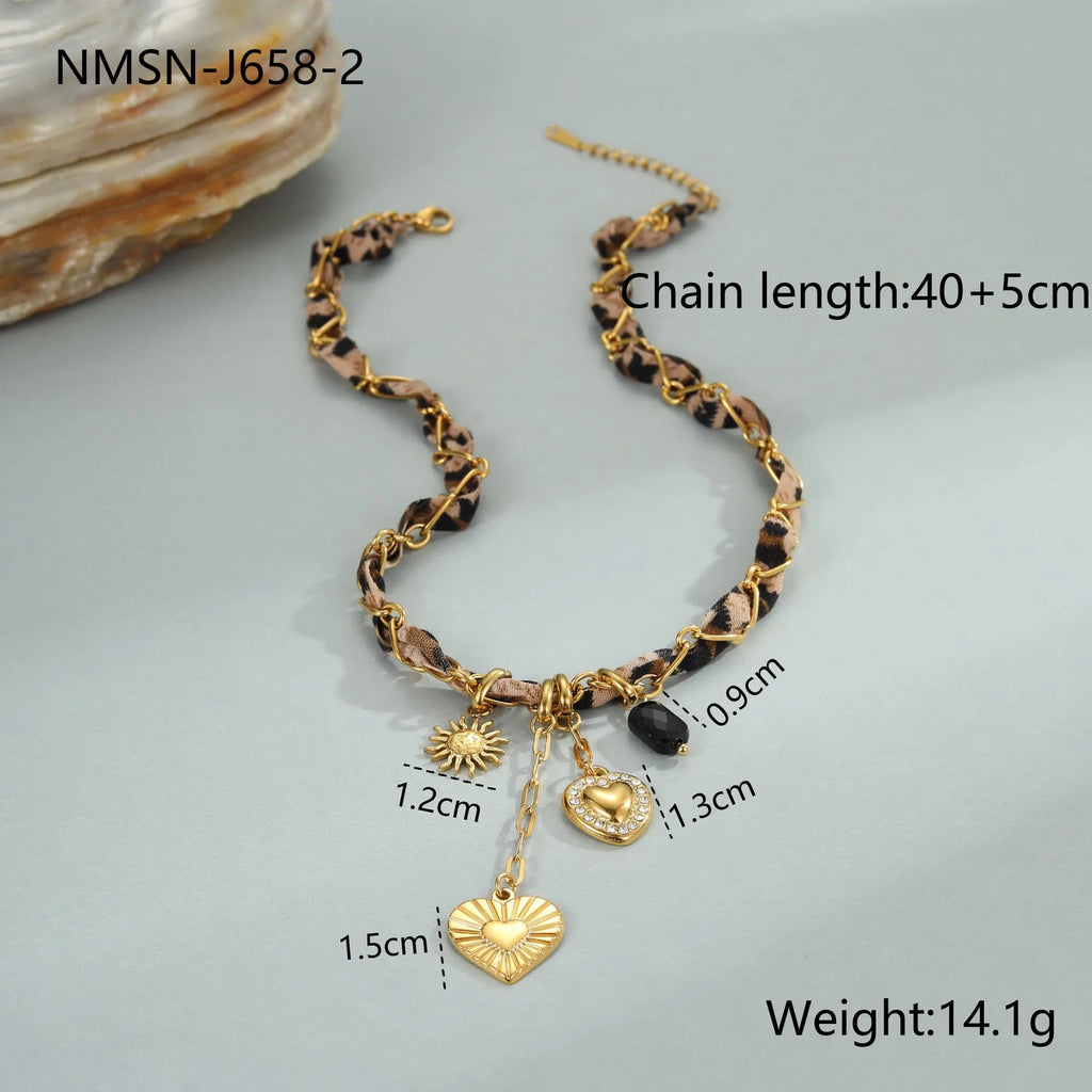 Women's stainless steel necklace with geometric leopard pendant and adjustable chain
