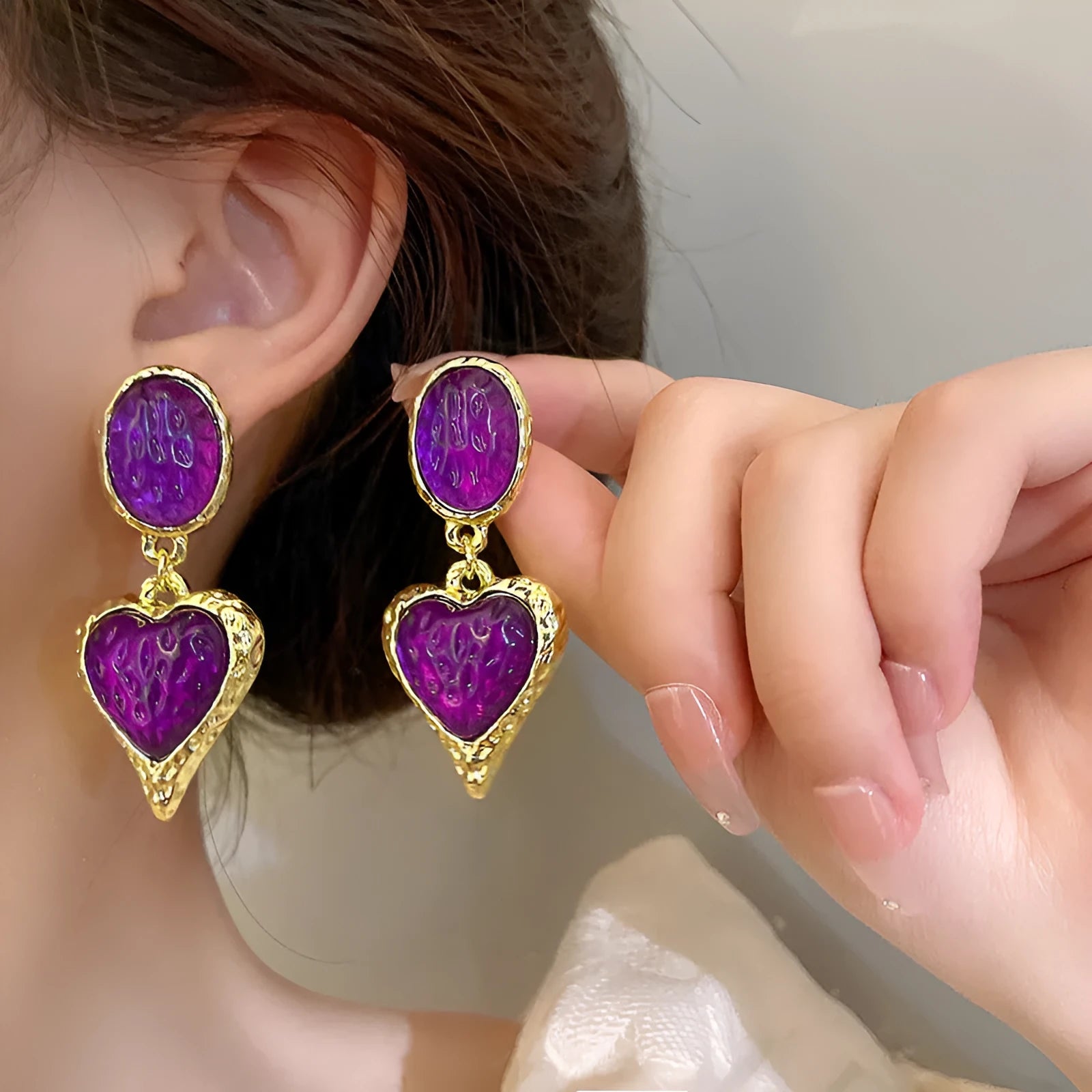 Silver needle pleated oval love heart stud earrings in alloy with purple, red, green, and yellow white colour options