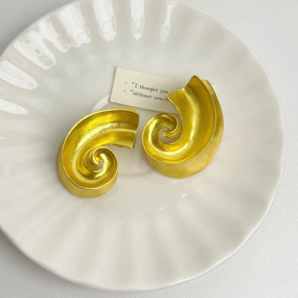 5cm geometric alloy ear studs with retro design in gold and silver colour options
