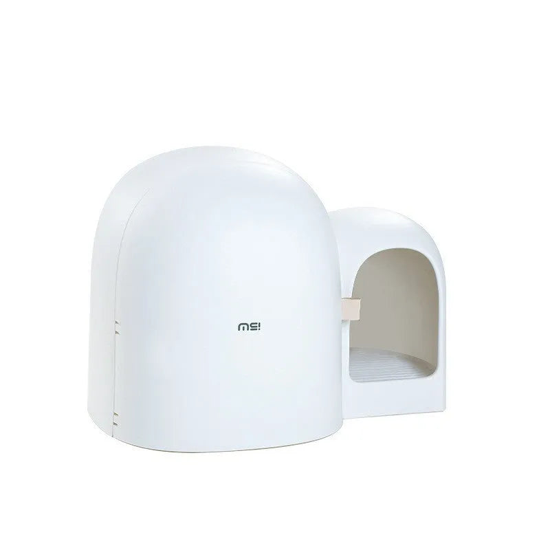 Fully enclosed oversized cat litter box measuring 67.7cm in Aurora White colour